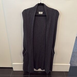 Aritzia Wilfred Grey Sleeveless Knit Cardigan, Small